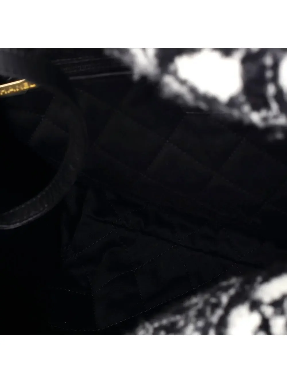 CHANEL elevate your